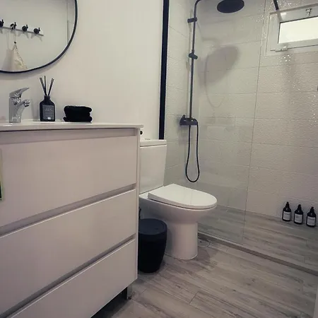 Bom Vizinho - Azores 度假居 *