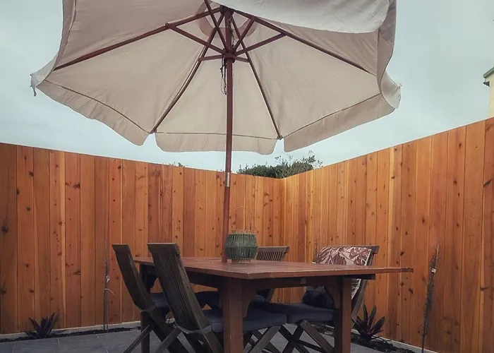 Bom Vizinho - Azores Tatil Evi Ponta Delgada